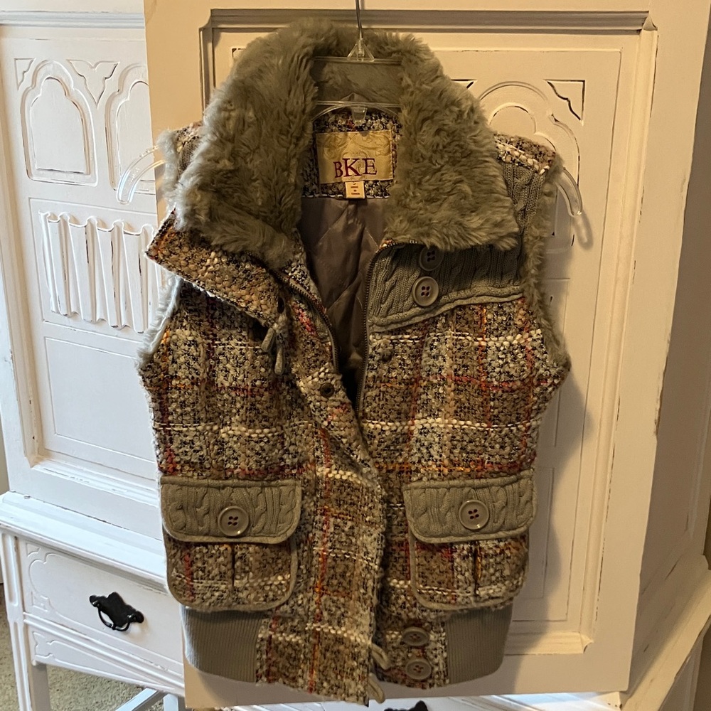 BKE Multicolor Tweed Vest with Faux Fur